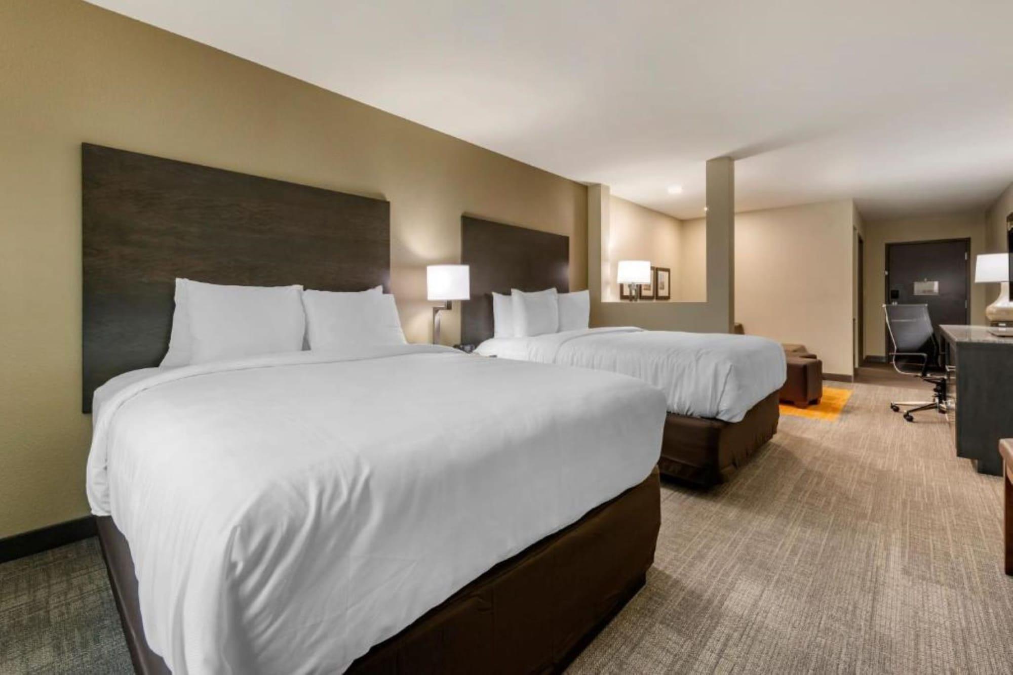 Ameniti Bay - Best Western Signature Collection Fruitville Ngoại thất bức ảnh