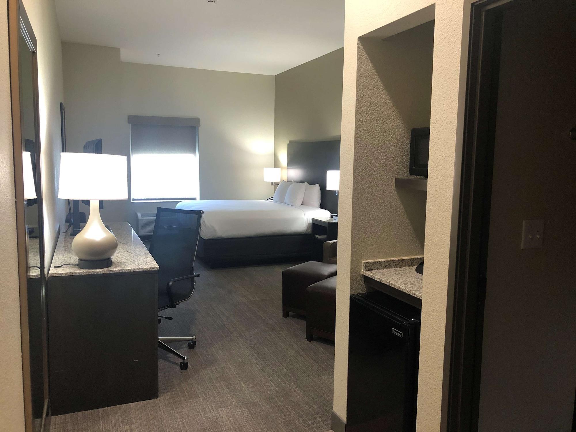 Ameniti Bay - Best Western Signature Collection Fruitville Ngoại thất bức ảnh