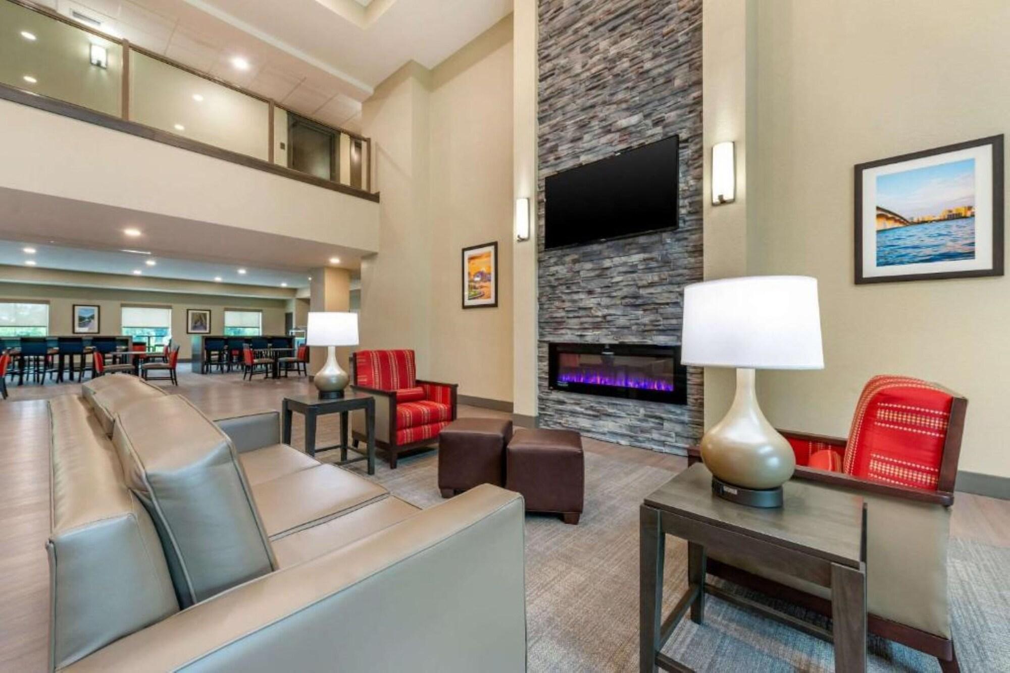 Ameniti Bay - Best Western Signature Collection Fruitville Ngoại thất bức ảnh